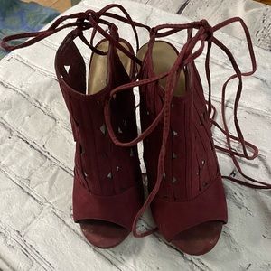 Women's Burgundy Slingback Hollow Out Strappy 5" Stiletto Heels Size 10